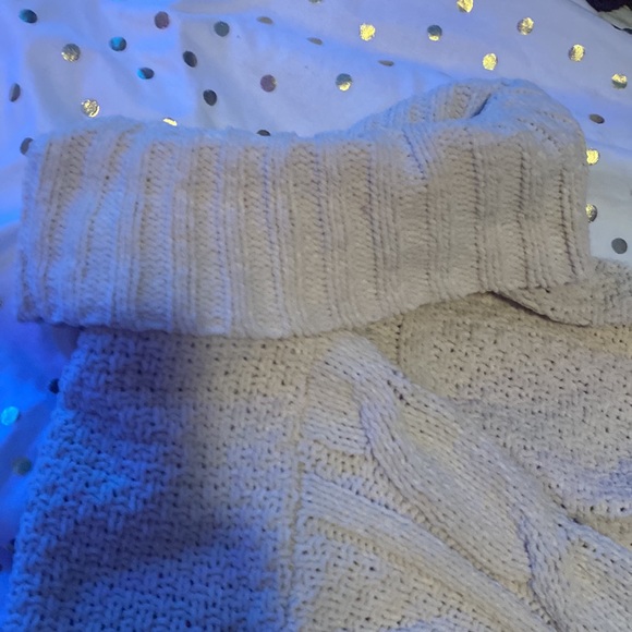 Seven7 cowl Chenille turtle neck Sweater small - Picture 2 of 3